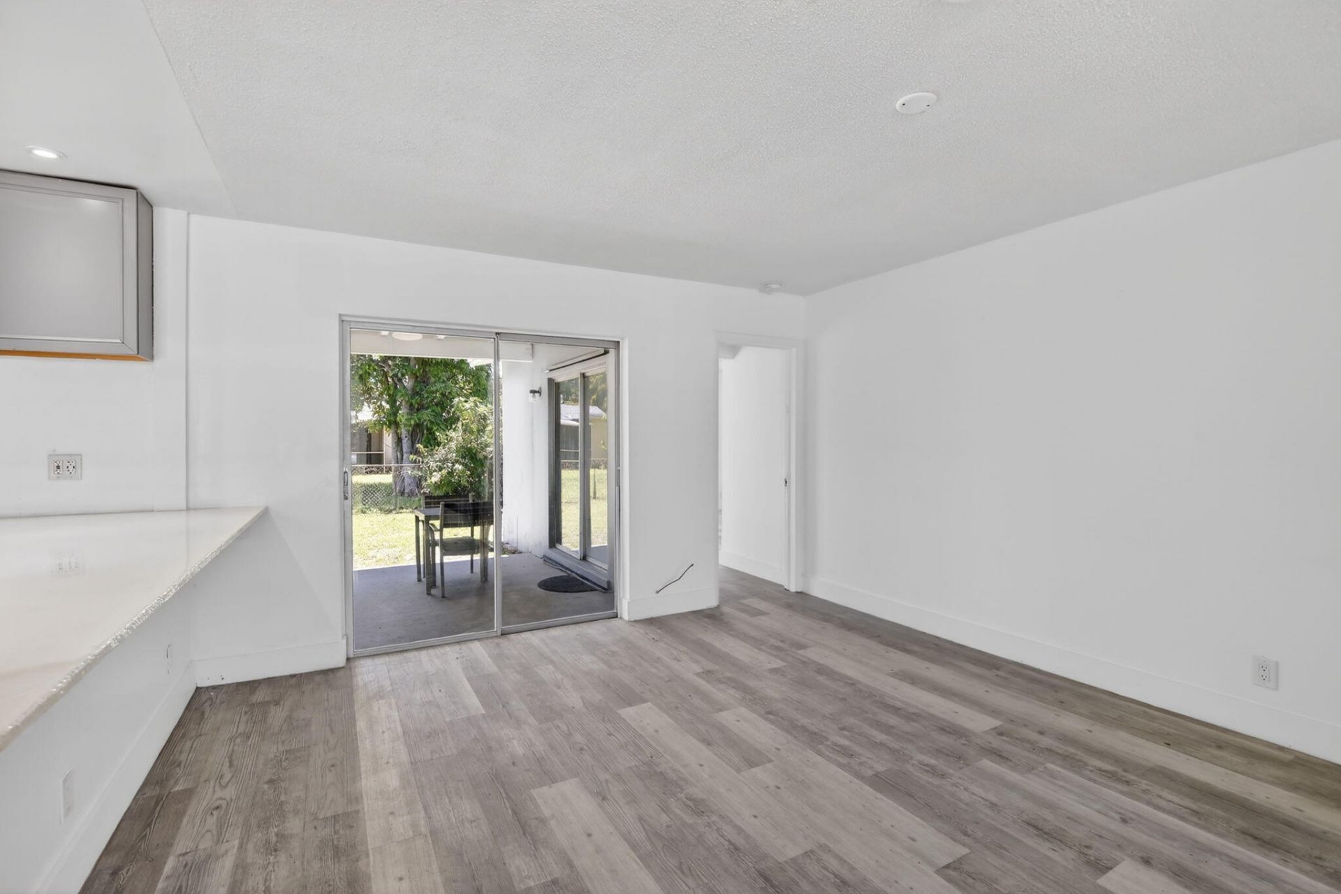 5804 NW 14th Street, Sunrise, FL 33313 Photo