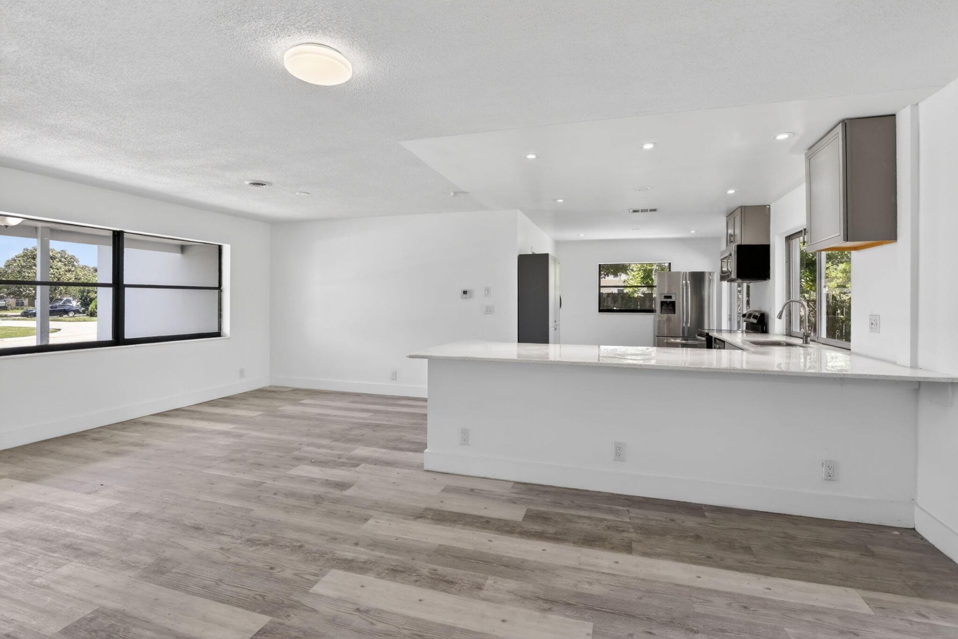 5804 NW 14th Street, Sunrise, FL 33313 Photo