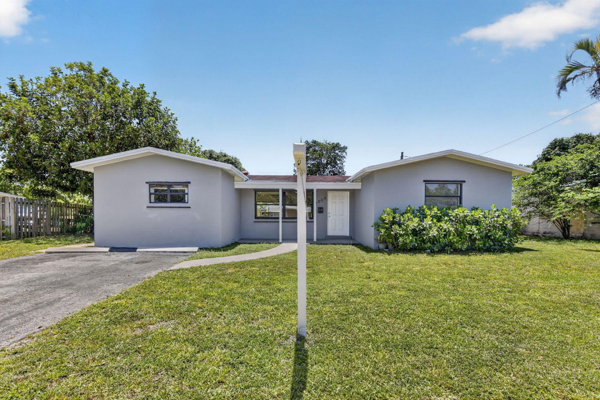 5804 NW 14th Street, Sunrise, FL 33313 Photo