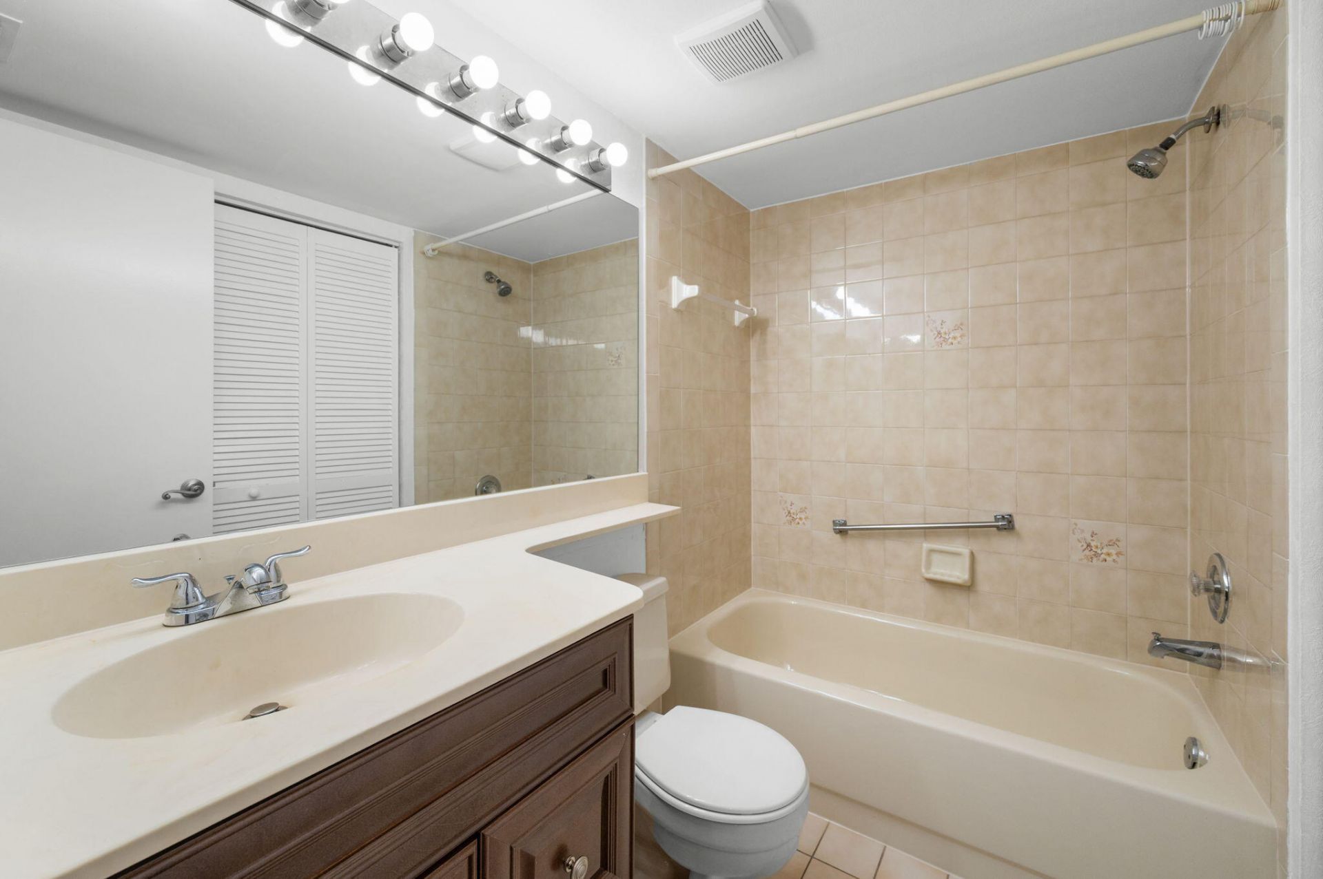 2506 SE Anchorage Cove, Unit 2, Port Saint Lucie, FL 34952 Photo