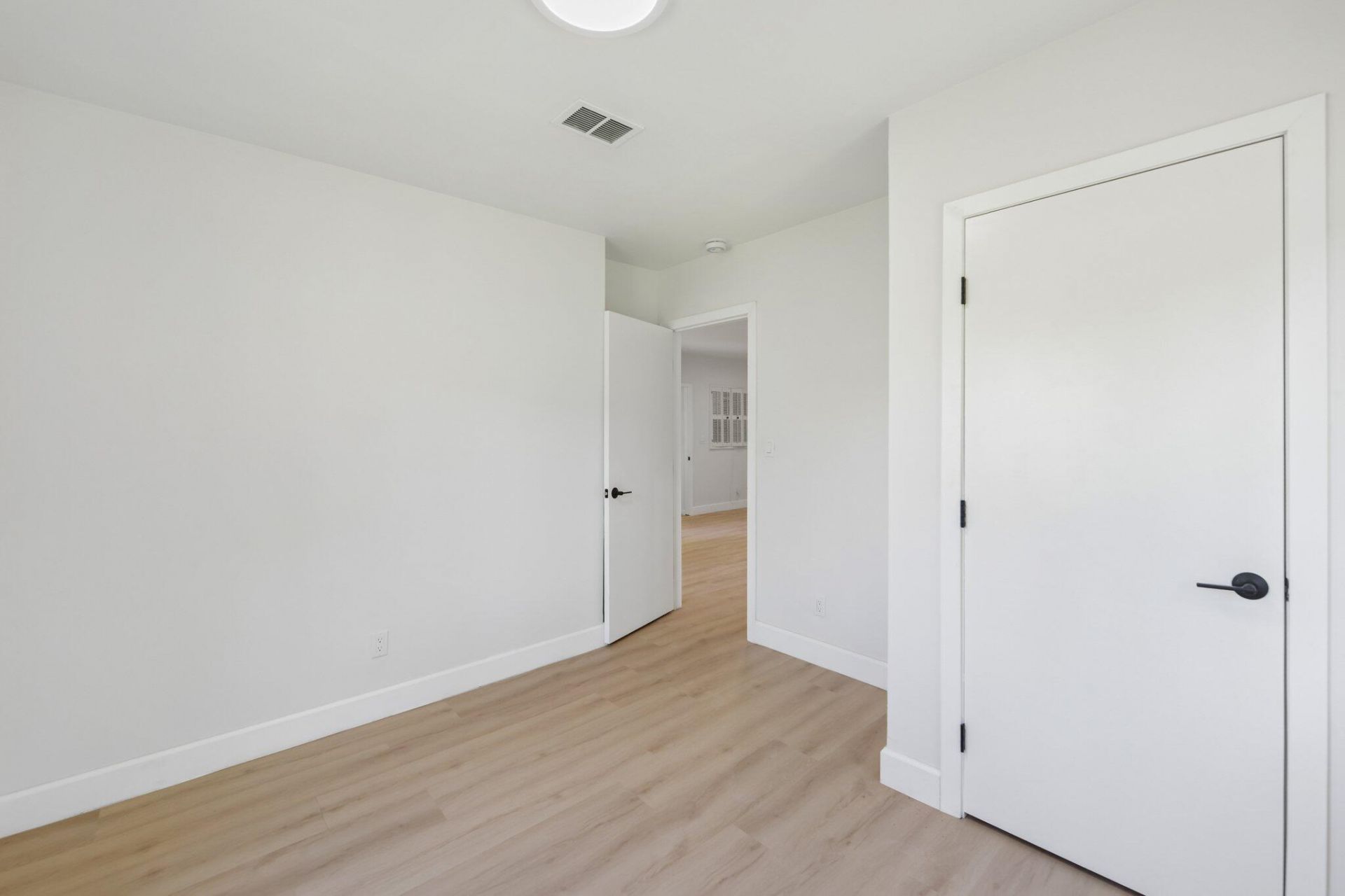 2943 NW 13th Street, Fort Lauderdale, FL 33311 Photo