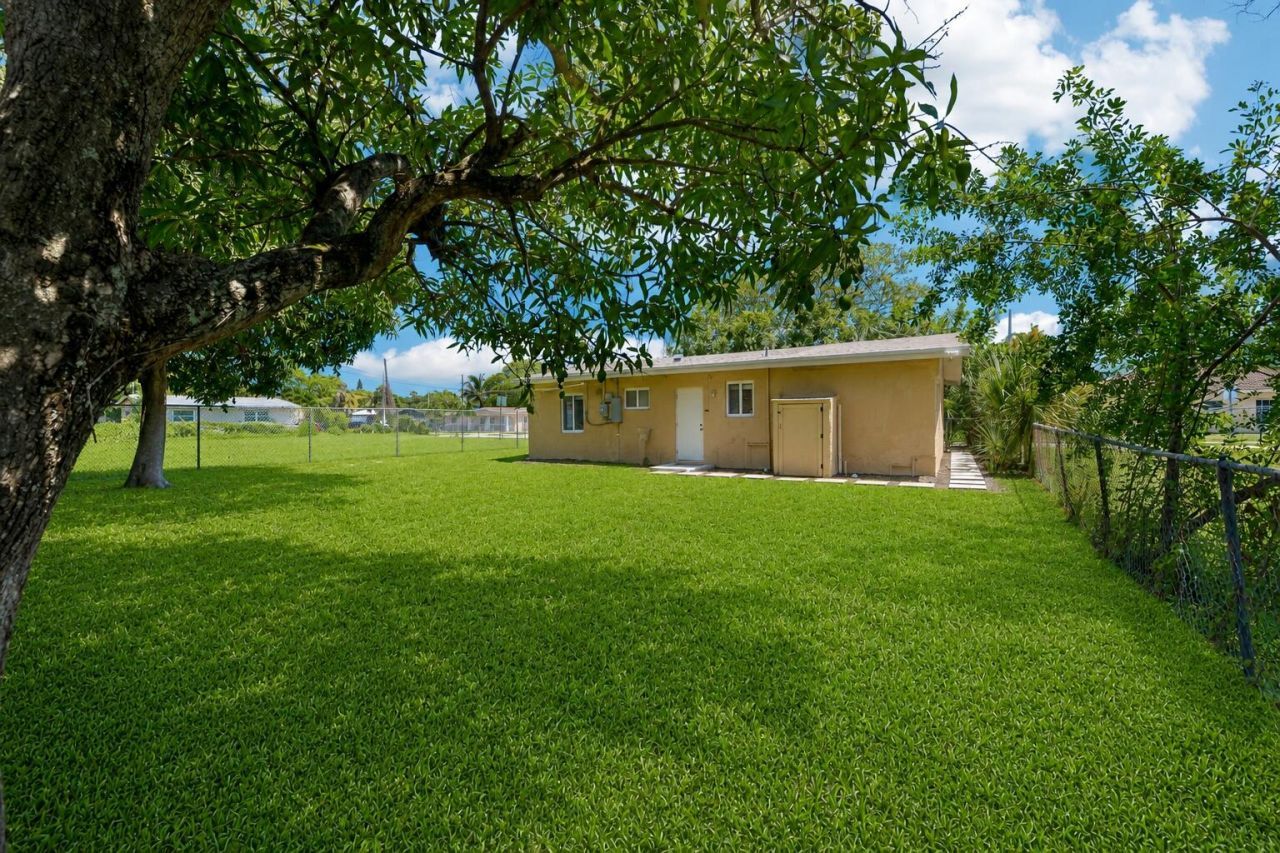 2943 NW 13th Street, Fort Lauderdale, FL 33311 Photo