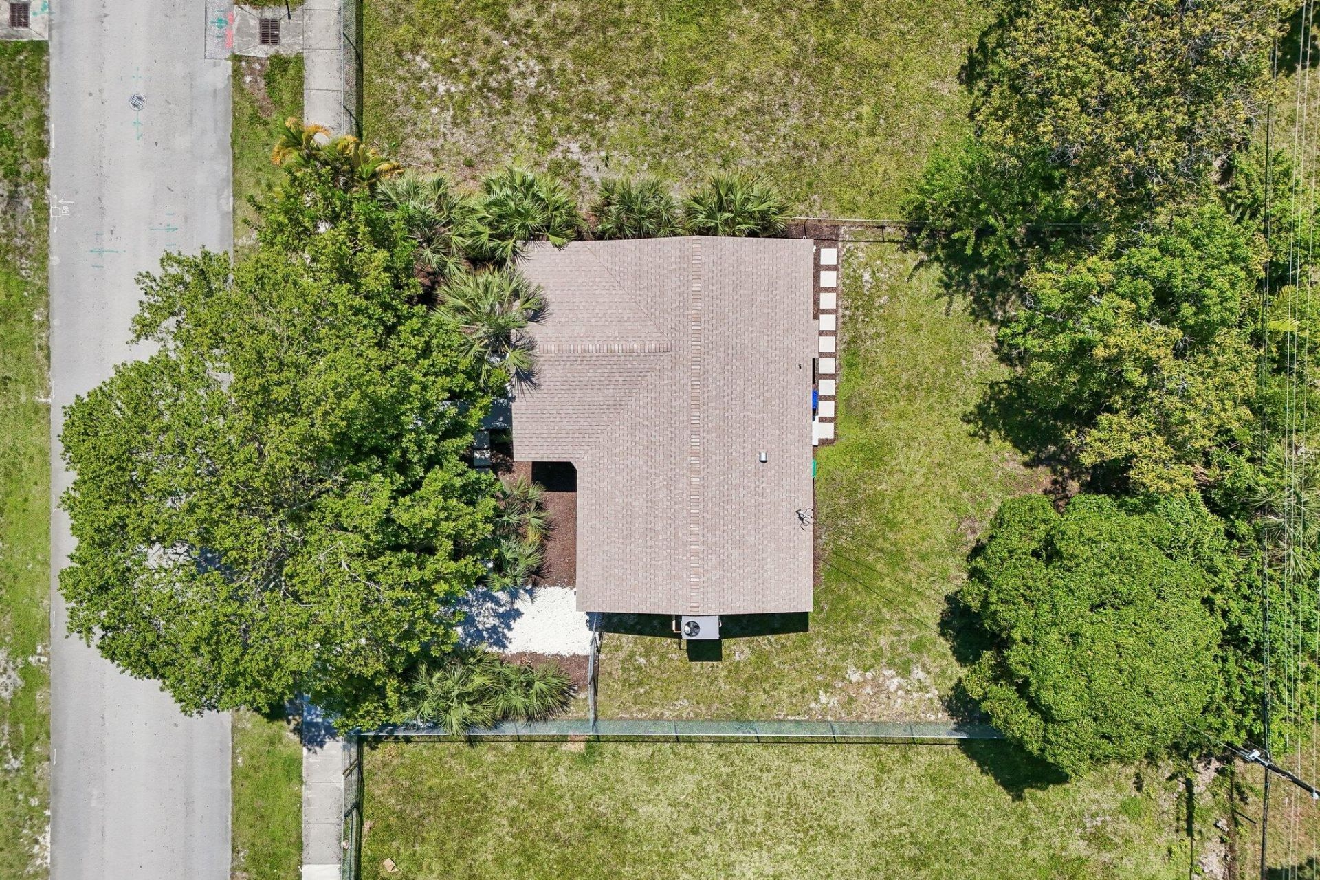 2943 NW 13th Street, Fort Lauderdale, FL 33311 Photo