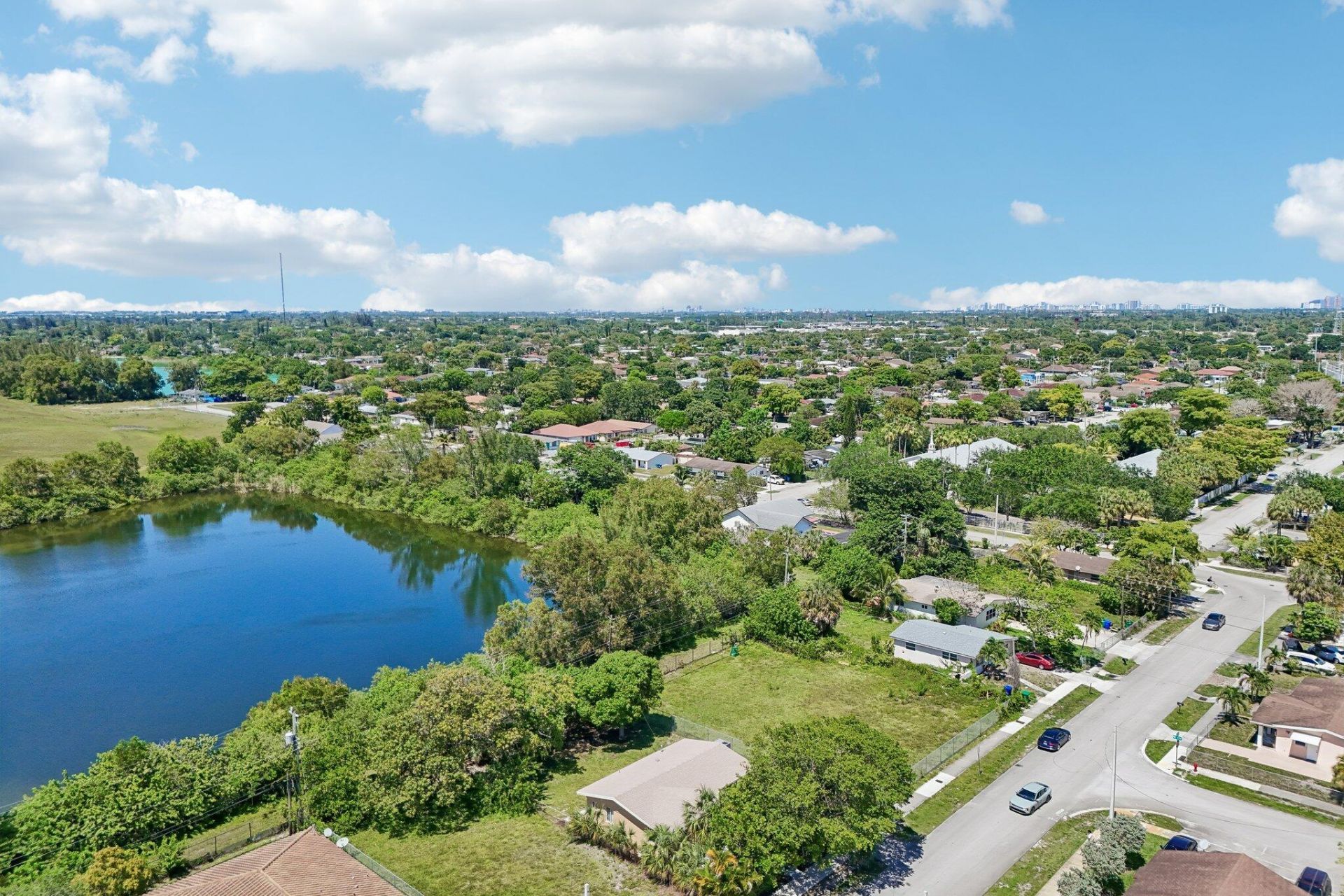 2943 NW 13th Street, Fort Lauderdale, FL 33311 Photo