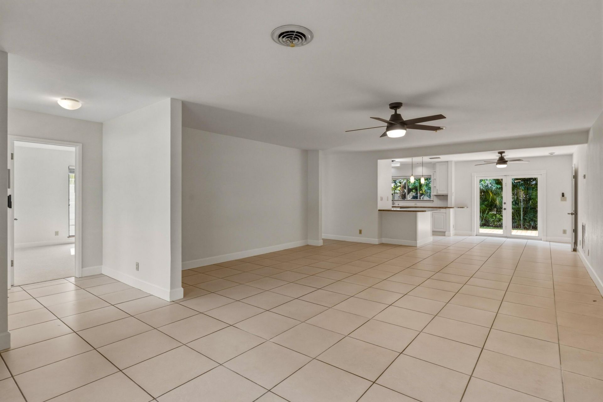 284 Allenwood Drive, Lauderdale by the Sea, FL 33308 Photo