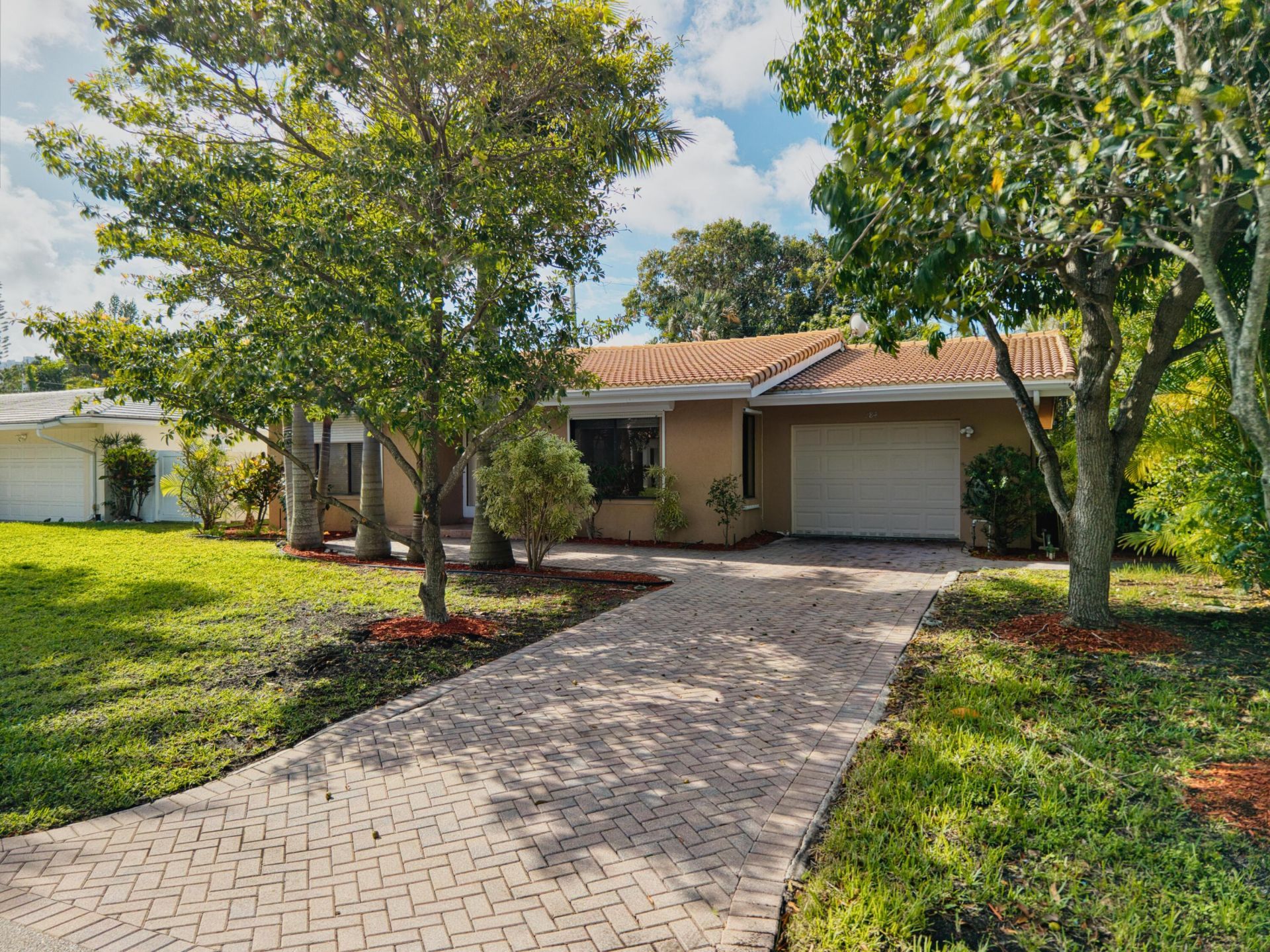 284 Allenwood Drive, Lauderdale by the Sea, FL 33308 Photo