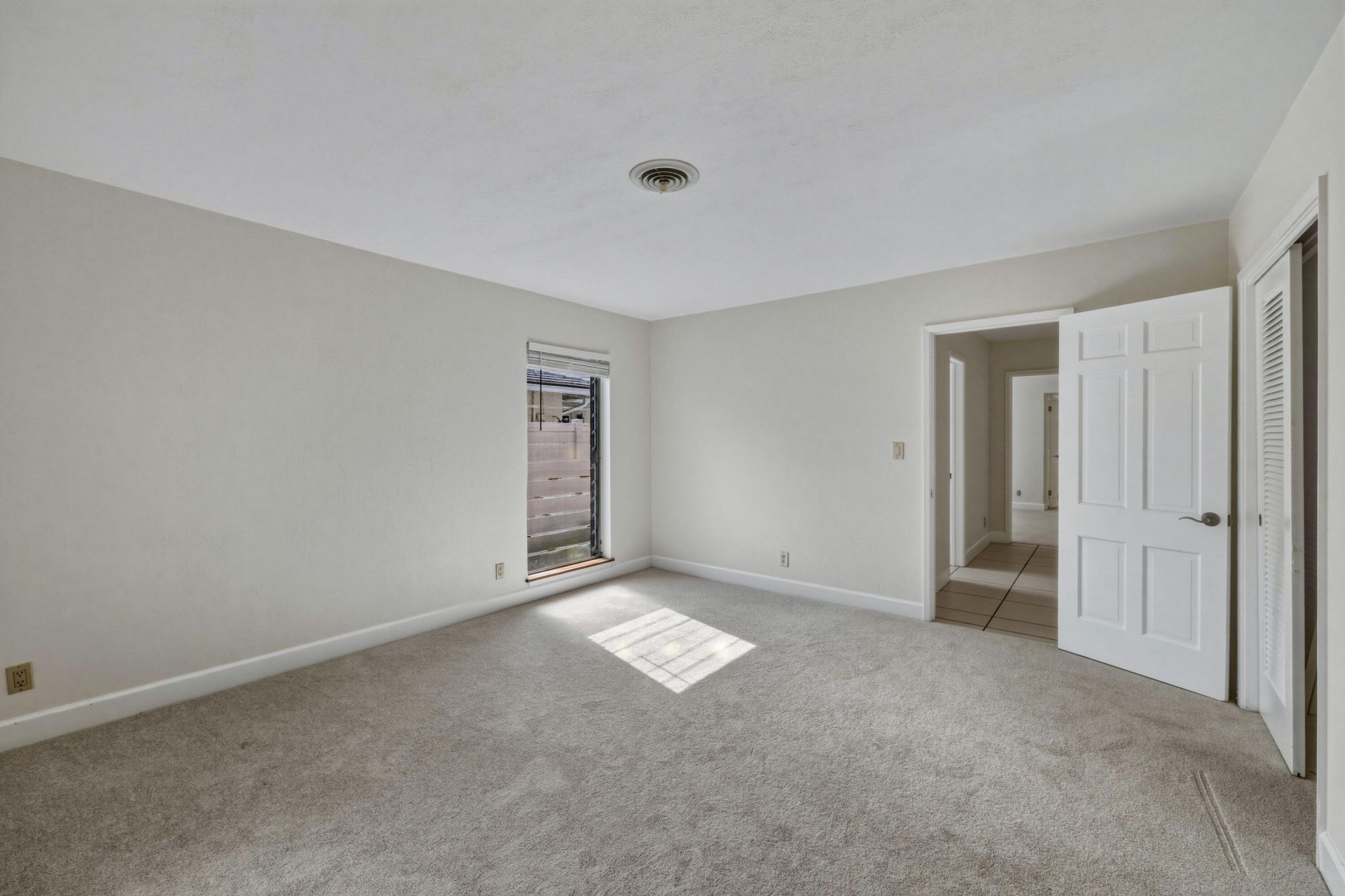 284 Allenwood Drive, Lauderdale by the Sea, FL 33308 Photo