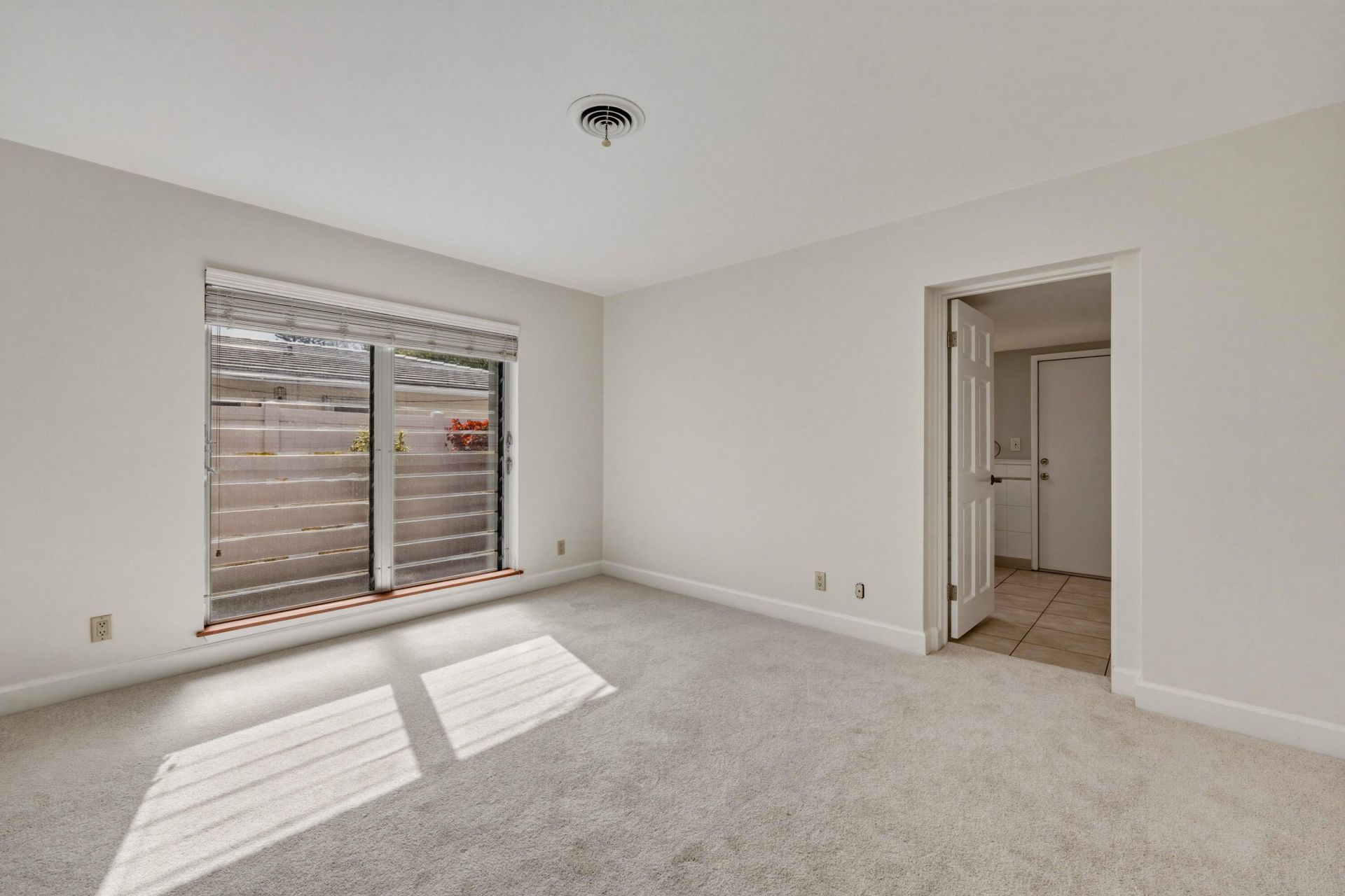 284 Allenwood Drive, Lauderdale by the Sea, FL 33308 Photo