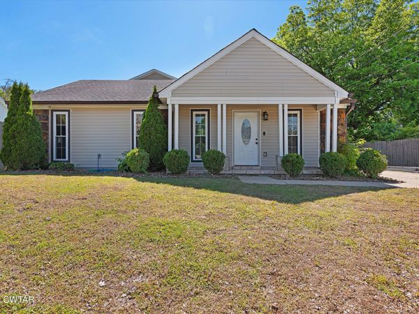 51 Hillshire Drive , Jackson, TN 38305