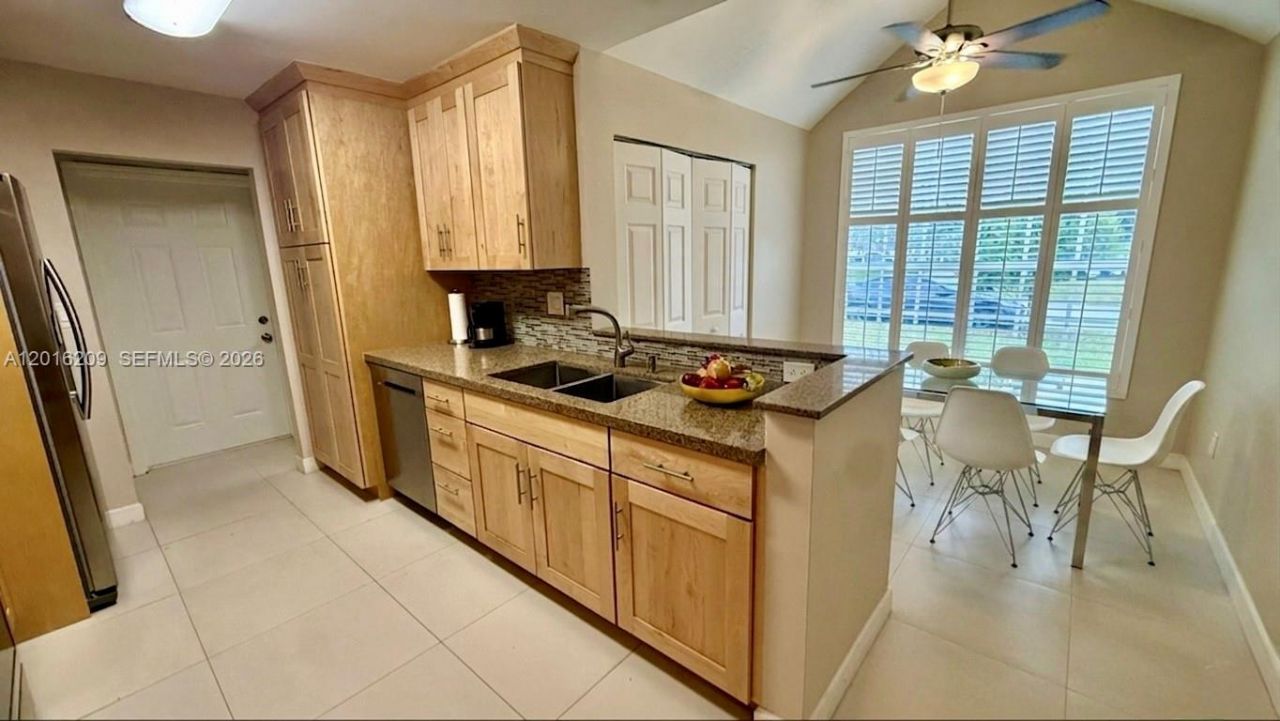 15212 SW 148th Ct, Miami, FL 33187 Photo