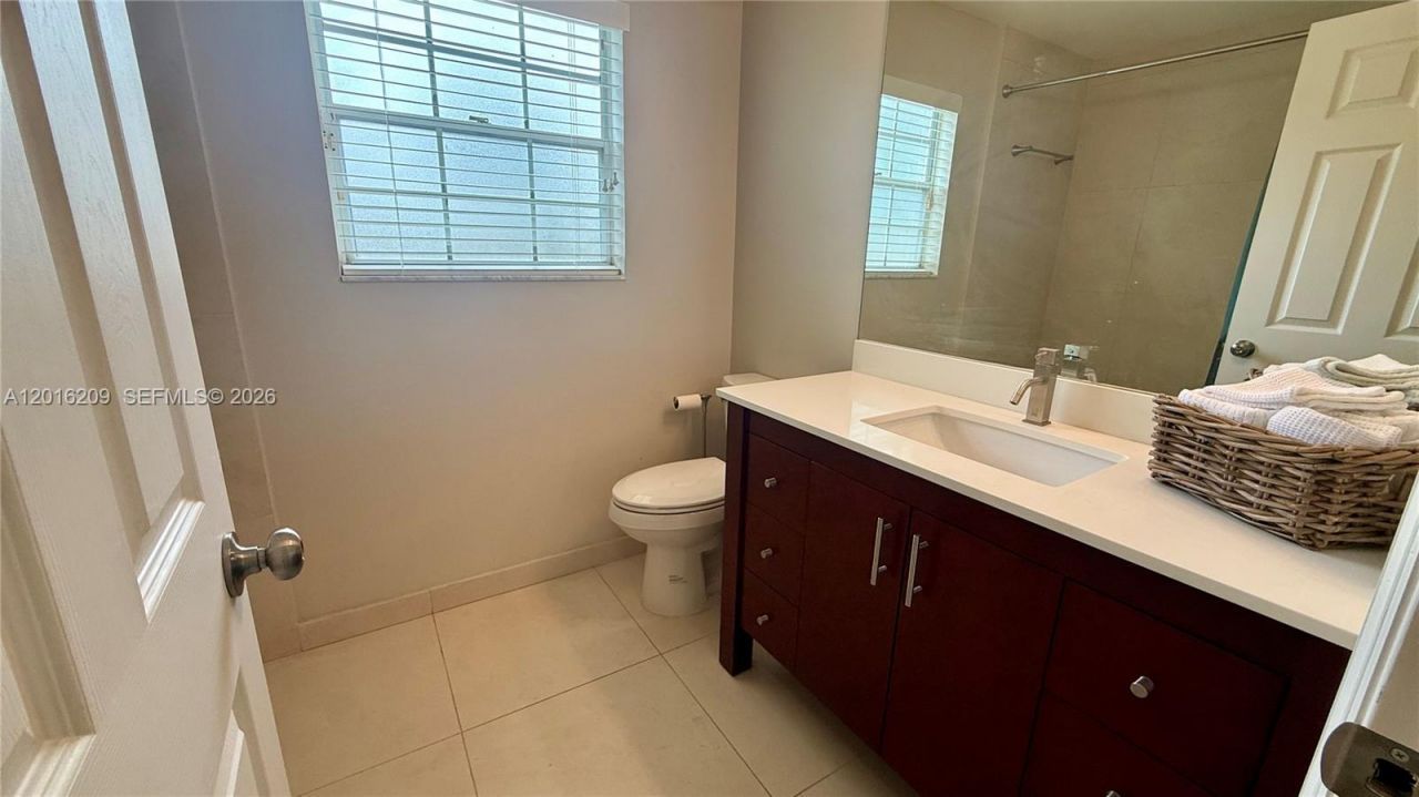 15212 SW 148th Ct, Miami, FL 33187 Photo