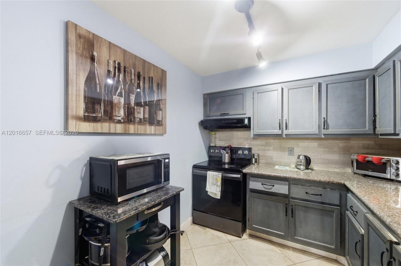 6195 Rock Island Rd , Unit 511, Tamarac, FL 33319 Photo