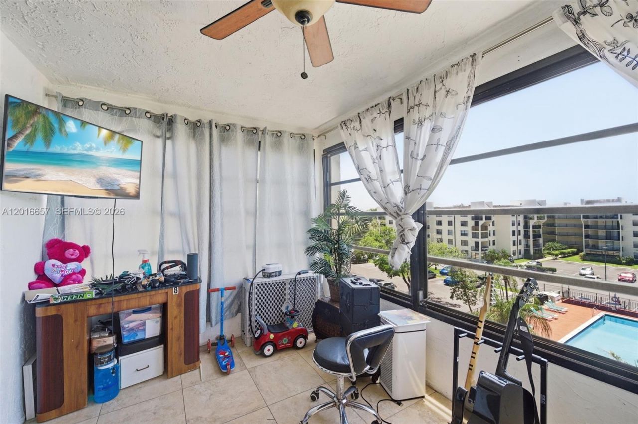 6195 Rock Island Rd , Unit 511, Tamarac, FL 33319 Photo