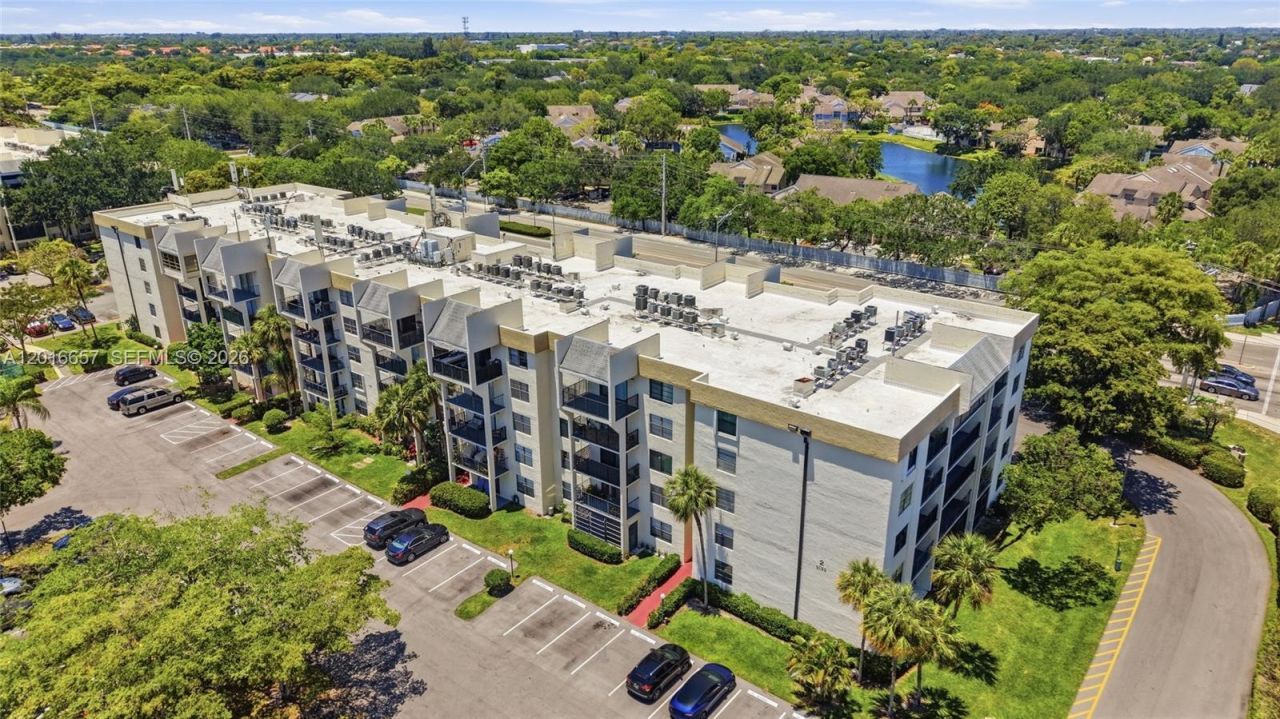 6195 Rock Island Rd , Unit 511, Tamarac, FL 33319 Photo