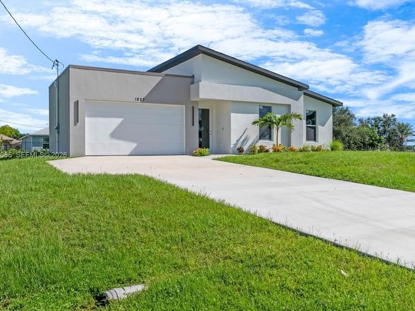 1827 EMBERS PARKWAY W , Cape Coral, FL 33993