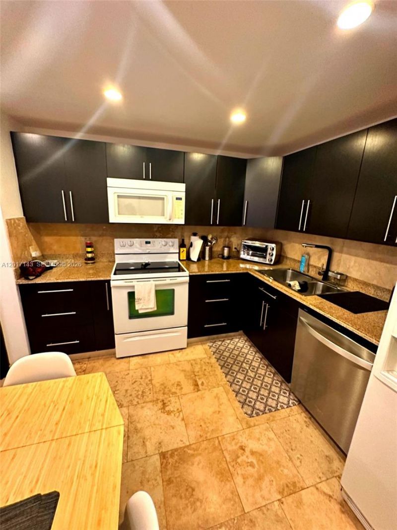1370 S Ocean Blvd , Unit 902, Pompano Beach, FL 33062 Photo
