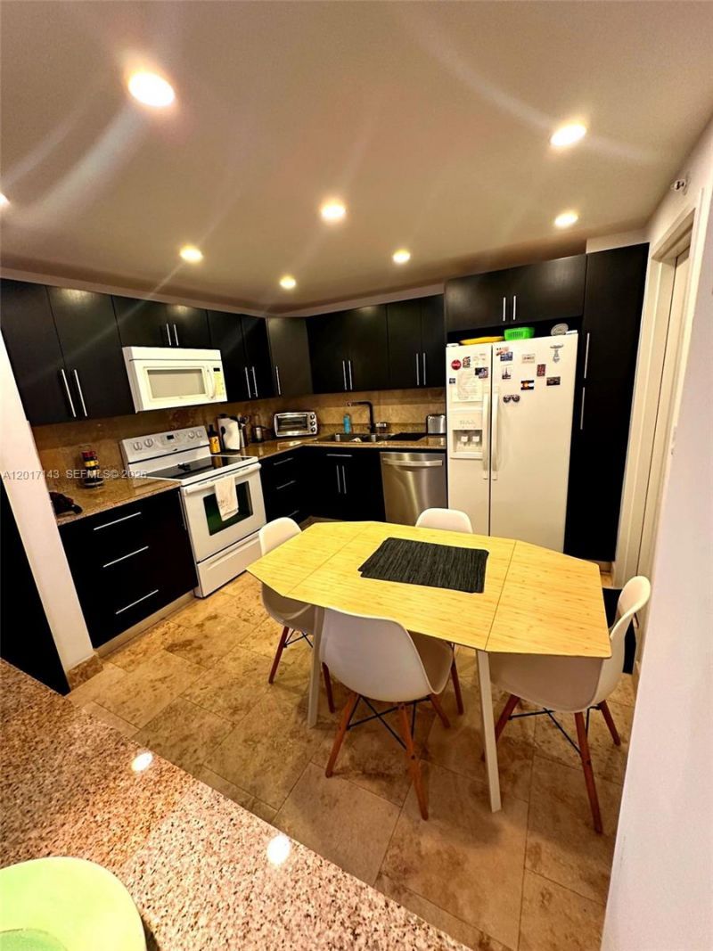 1370 S Ocean Blvd , Unit 902, Pompano Beach, FL 33062 Photo