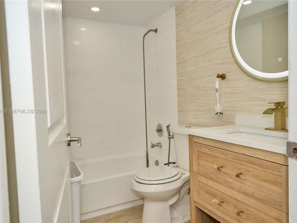 8240 SW 210th St , Unit 207, Cutler Bay, FL 33189
