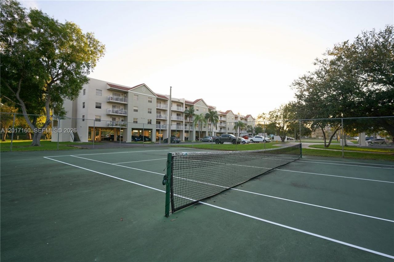 8240 SW 210th St, Unit 207, Cutler Bay, FL 33189 Photo