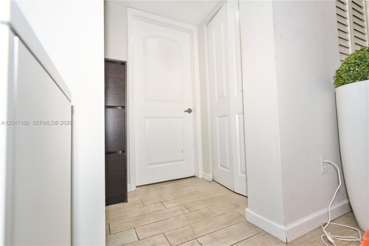 8240 SW 210th St, Unit 207, Cutler Bay, FL 33189 Photo
