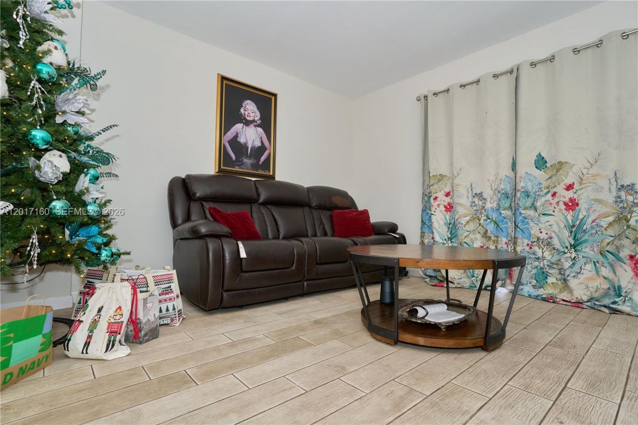 8240 SW 210th St, Unit 207, Cutler Bay, FL 33189 Photo