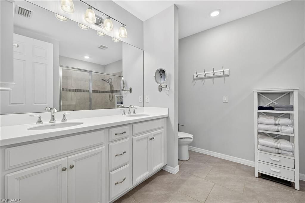 14582 Edgewater Cir , Naples, FL 34114 Photo