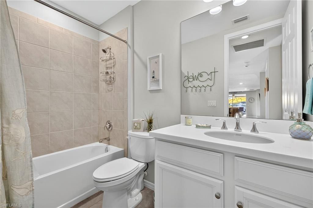 14582 Edgewater Cir , Naples, FL 34114 Photo
