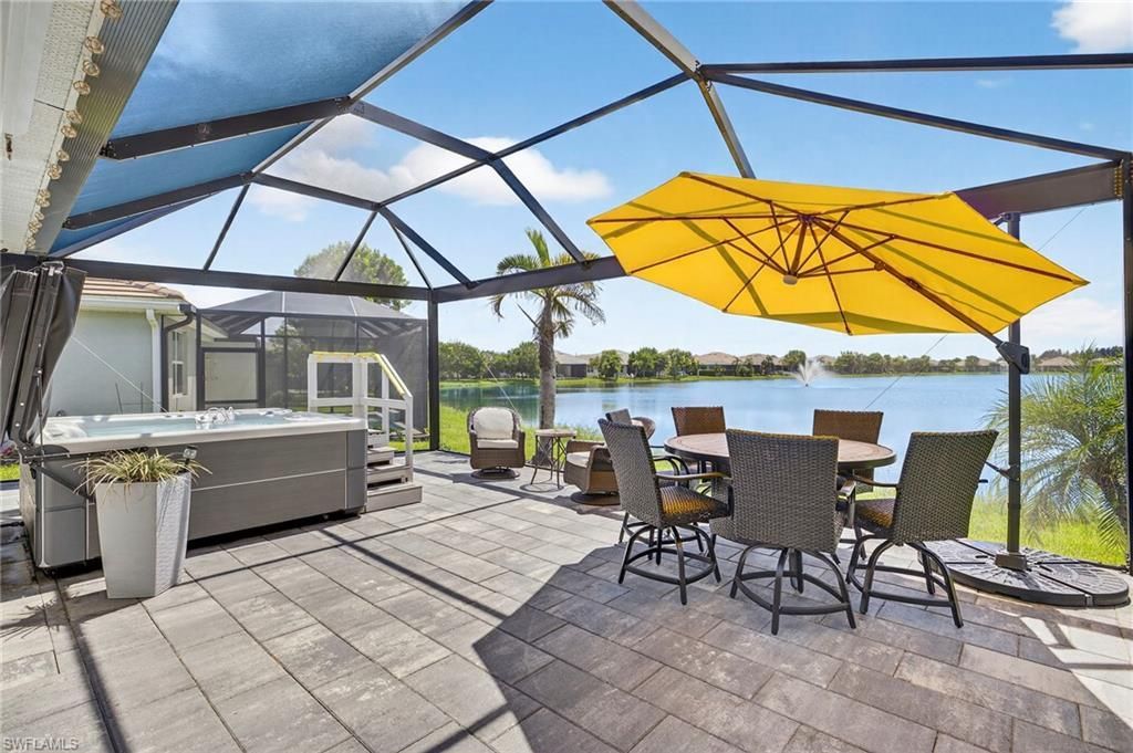 14582 Edgewater Cir , Naples, FL 34114 Photo