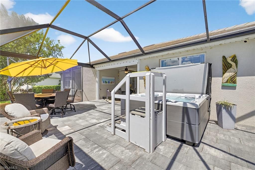 14582 Edgewater Cir , Naples, FL 34114 Photo