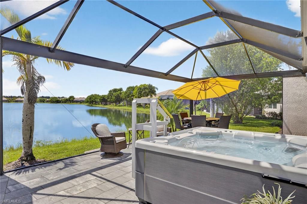 14582 Edgewater Cir , Naples, FL 34114 Photo