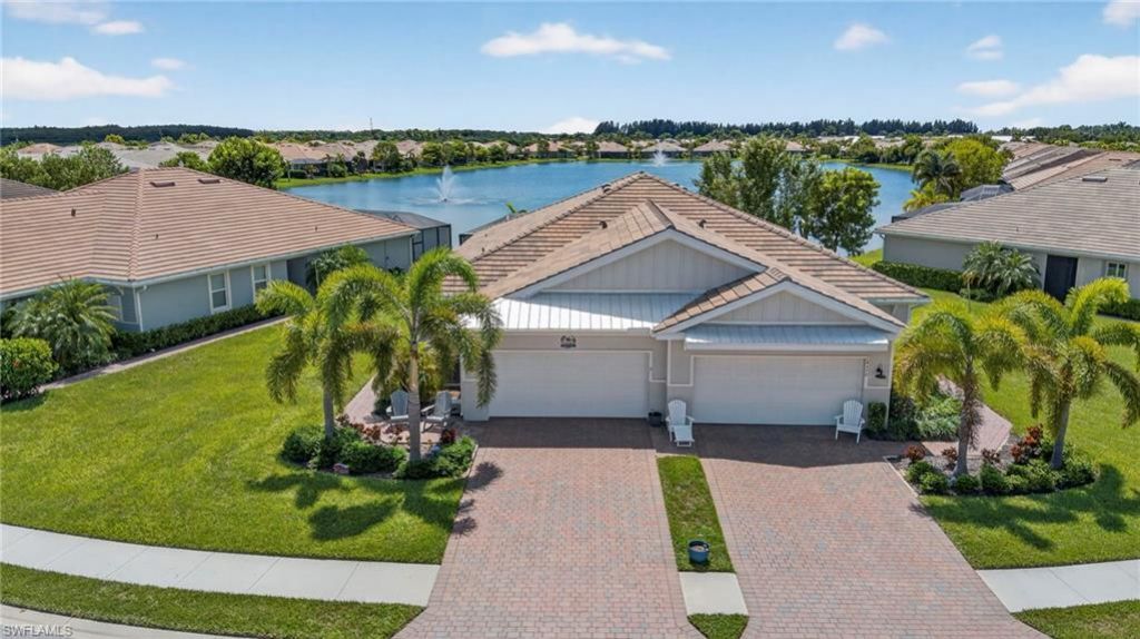 14582 Edgewater Cir , Naples, FL 34114 Photo
