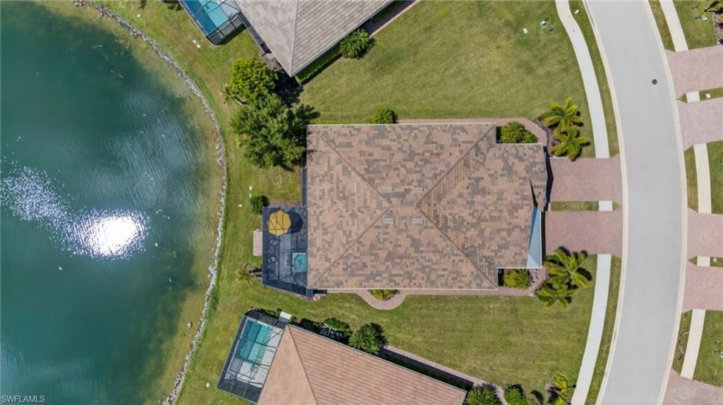 14582 Edgewater Cir , Naples, FL 34114 Photo