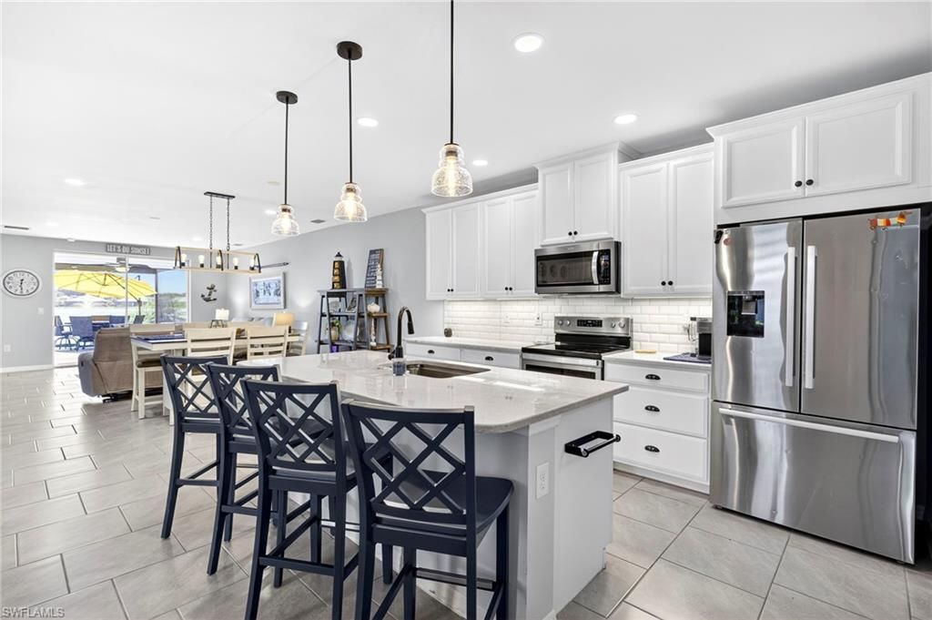 14582 Edgewater Cir , Naples, FL 34114 Photo