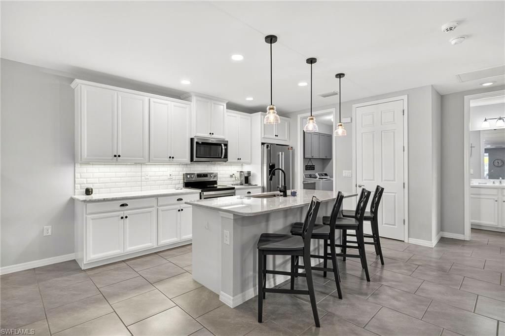 14582 Edgewater Cir , Naples, FL 34114 Photo