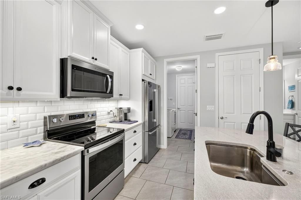 14582 Edgewater Cir , Naples, FL 34114 Photo