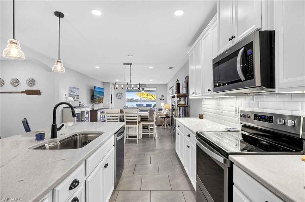 14582 Edgewater Cir , Naples, FL 34114 Photo