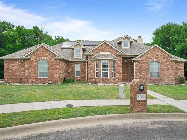 1620 Linda Drive, Sherman, TX 75090