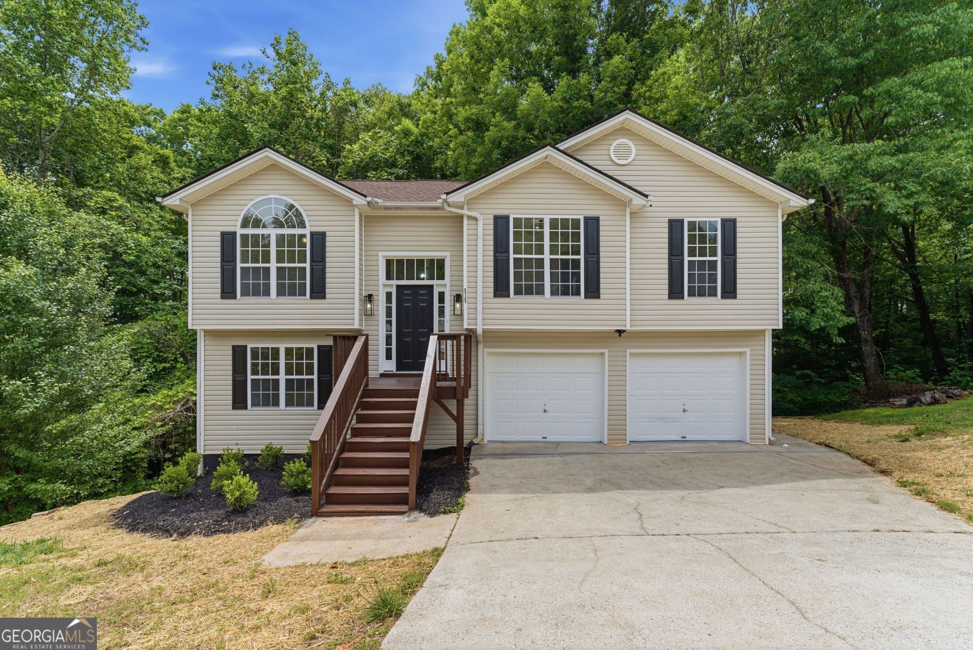 515 Ashland Manor Drive, Lawrenceville, GA 30045 Main Photo