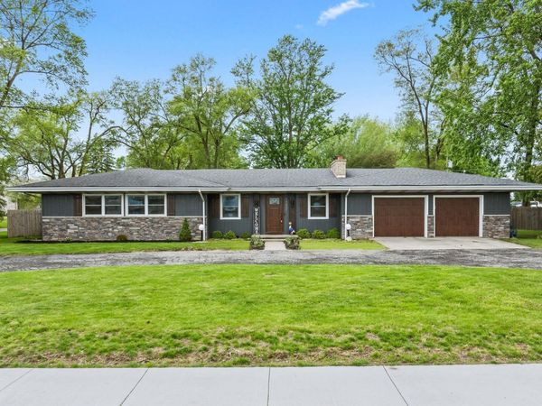 14805 Amstutz Road, Leo, IN 46765