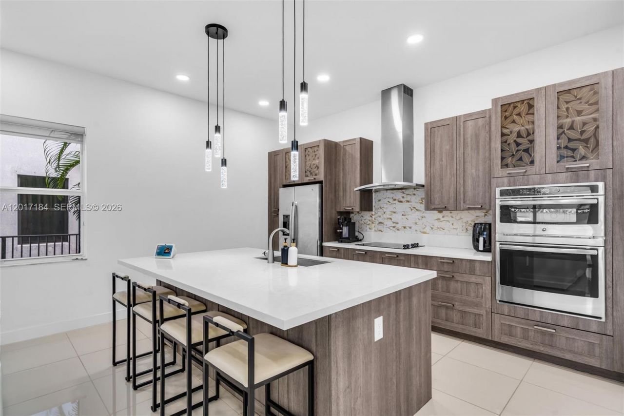 15540 NW 88th Ave , Miami Lakes, FL 33018 Photo