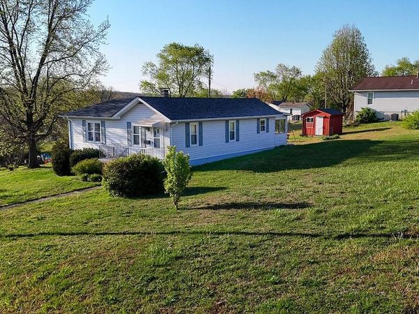 321 Lake Street, De Soto, MO 63020