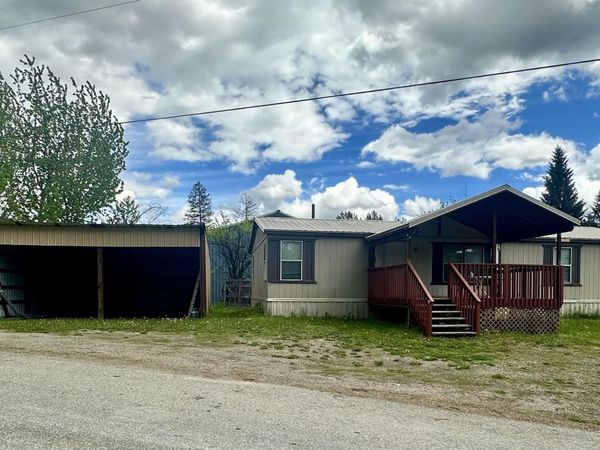 201 W Wisconsin Ave, Ione, WA 99139