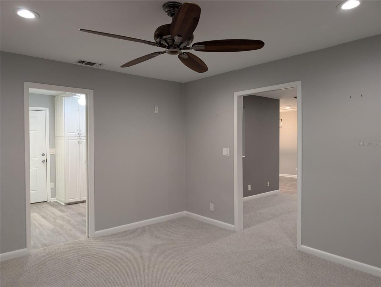 9009 41st Way N, Unit 5, Pinellas Park, FL 33782 Photo