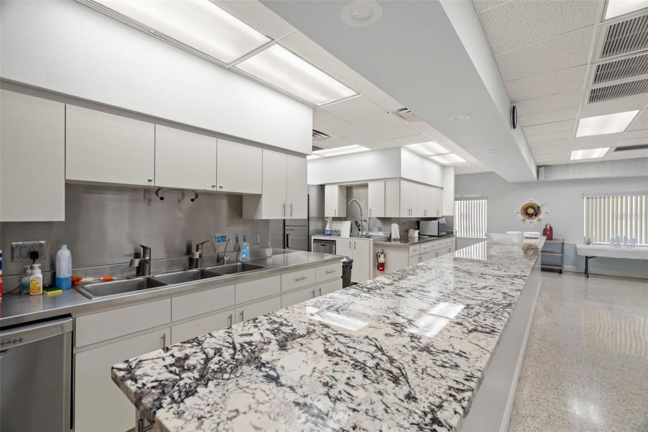 9009 41st Way N, Unit 5, Pinellas Park, FL 33782 Photo