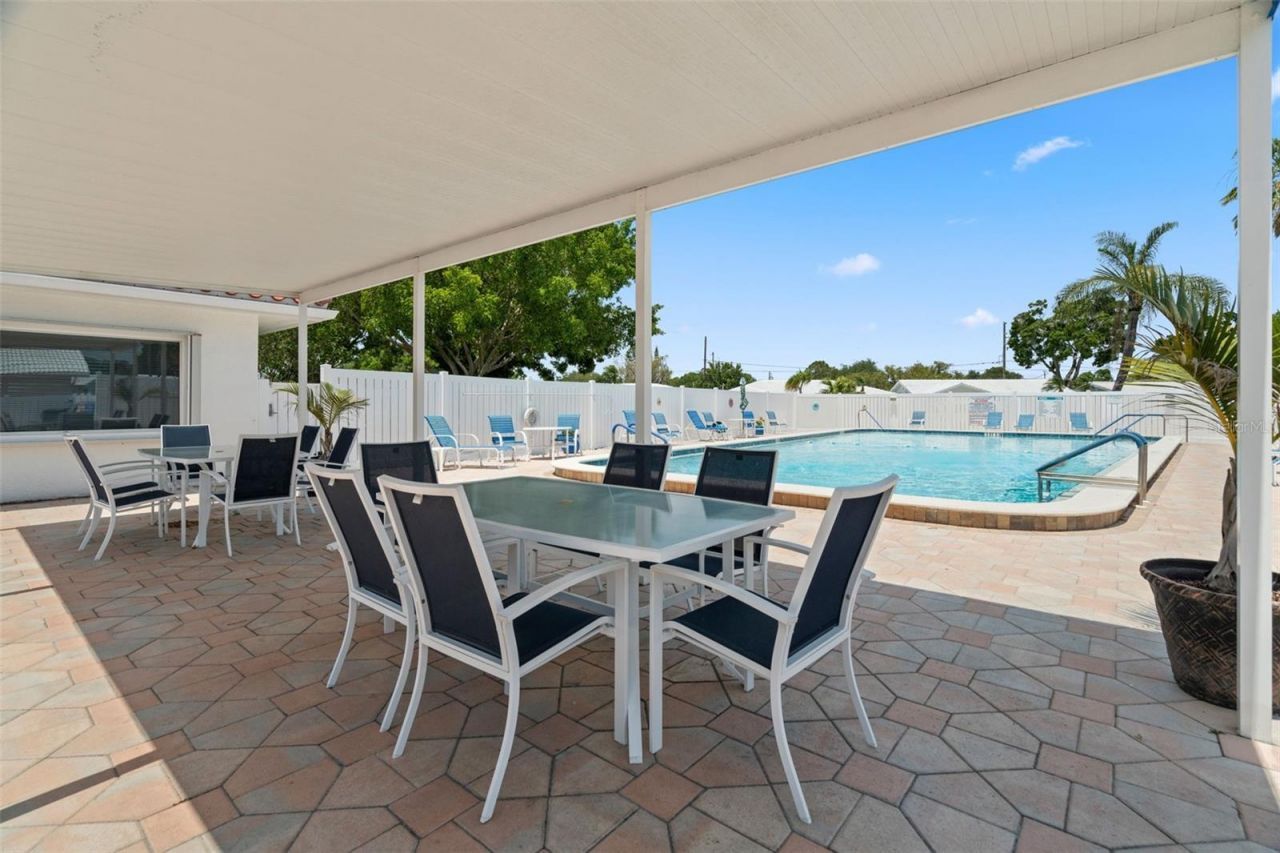 9009 41st Way N, Unit 5, Pinellas Park, FL 33782 Photo