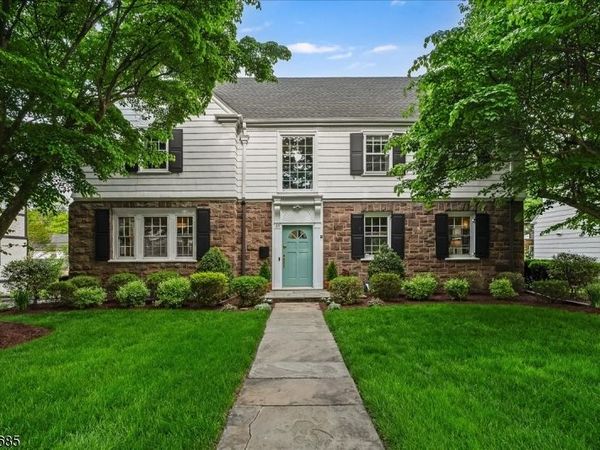31 The Fairway, Montclair, NJ 07043
