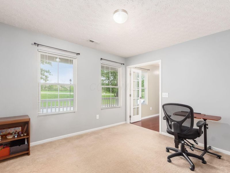 9325 Cliff Springs Trail, Columbus, OH 43240 Photo 13