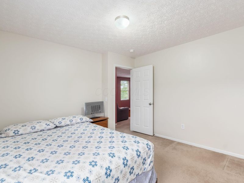 9325 Cliff Springs Trail, Columbus, OH 43240 Photo 37