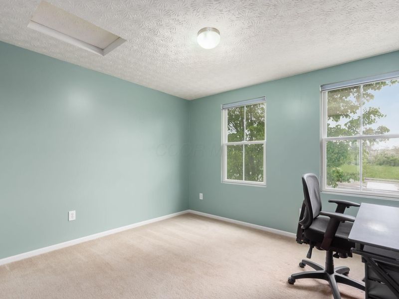 9325 Cliff Springs Trail, Columbus, OH 43240 Photo 40