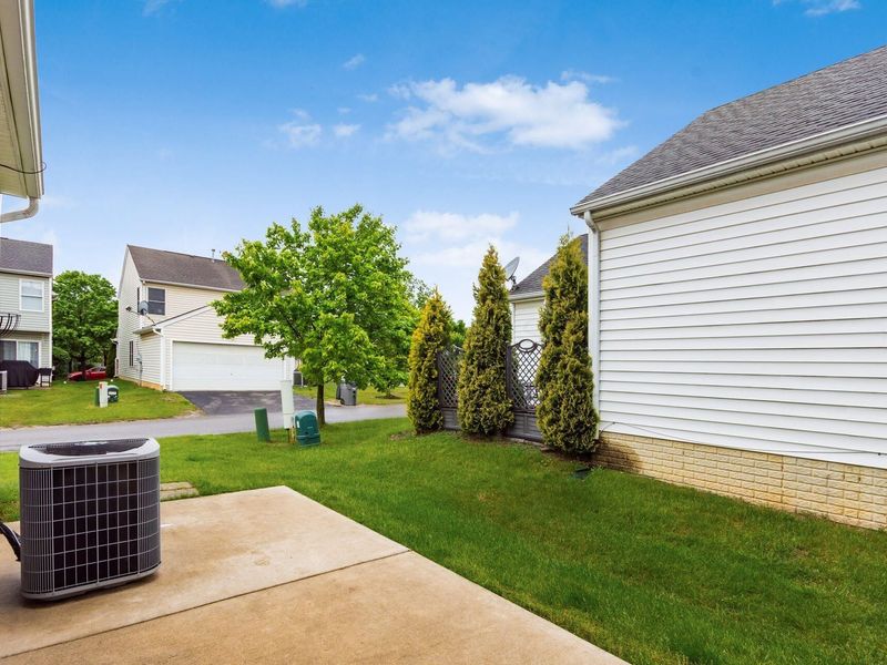 9325 Cliff Springs Trail, Columbus, OH 43240 Photo 45